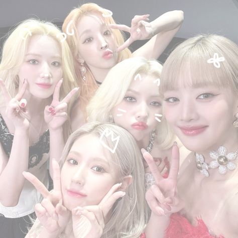 idle ot5 soft (mine) Gidle Pink Icon, Gidle Pink Aesthetic, Room Display, Pink Logo, + Core + Aesthetic, Beautiful Person, G I Dle, Cute Pink, Pink Aesthetic