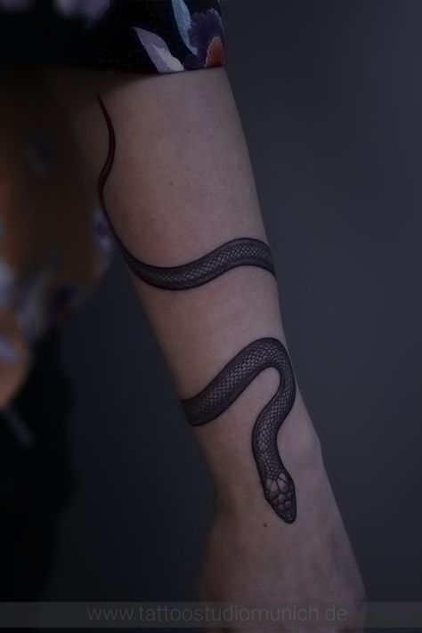 Black Snake Tattoo Arm, Horror Tatoos, Snake Tattoo Template, Realism Snake Tattoo, Snake Chest Tattoo, Azrael Tattoo, Snake Wrapped Around Arm Tattoo, Snake Around Arm Tattoo, Snake Forearm Tattoo