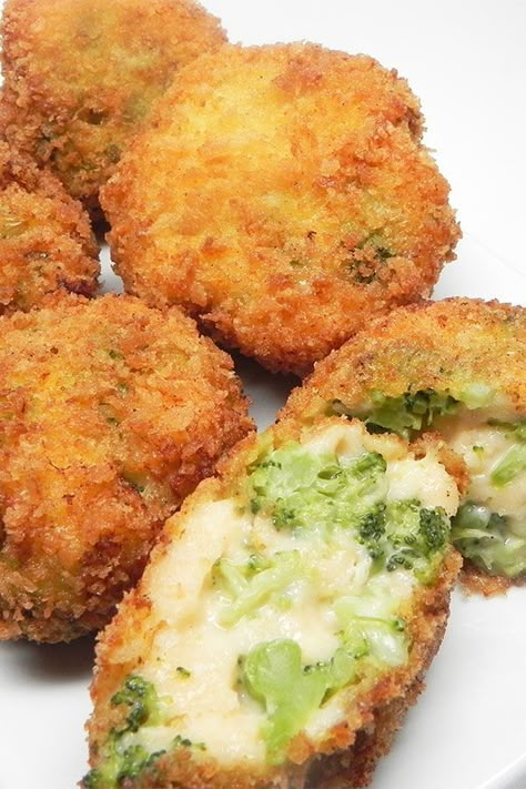 Broccoli Cheese Bread, Cheddar Cheese Bites, Fried Broccoli And Cheese Balls, Fried Broccoli Bites, Broccoli Bites Recipe, Cheddar Broccoli Bites, Air Fryer Broccoli Cheddar Bites, Broccoli And Cheese Bites, Healthy Snack Recipes Easy