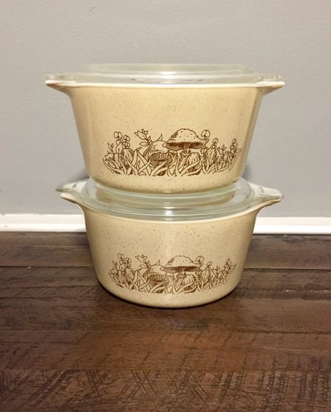 Vintage Pyrex Patterns, Casserole Dish Set, Rare Pyrex, Pyrex Patterns, Christmas Sides, Pyrex Casserole Dish, Casserole Set, Vintage Forest, Pyrex Bowls