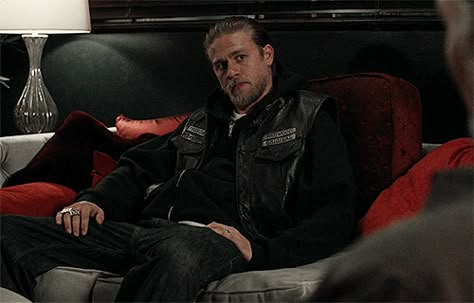 Jax Teller Quotes, Charlie Hunnam Gif, Jackson Teller, Raleigh Becket, Sons Of Anarchy Motorcycles, Lost City Of Z, Jake Miller, The Lost City