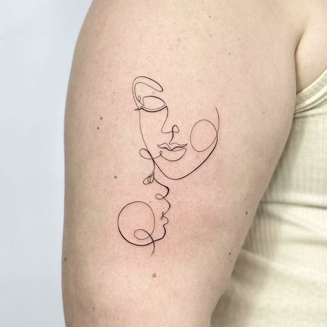 Mother And Children Faces Tattoo Silouette Tattoo Baby Face, Child Profile Tattoo, Baby Face Outline Tattoo, Mom And Child Tattoo, Tattoo Ideas For Mothers, Motherhood Tattoo, Mom Tattoo Ideas, Faces Tattoo, Elephant Family Tattoo