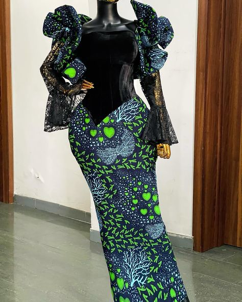 Hey fashionistas, welcome to another blogpost series. I am delighted to have you all here. Today i have thought to help gather beautiful stunning ankara gown styles that would be best fit for Birthday photoshoot and every other special occasion. Visit our page for  more styles. Styles For Birthday Photoshoot, Ankara Long Gown Styles For Ladies, Gown Styles For Ladies, Classy Jumpsuit Outfits, Materials Gown Style, Latest Ankara Gown, Ankara Long Gown, Beautiful Ankara Styles, African Attire Dresses