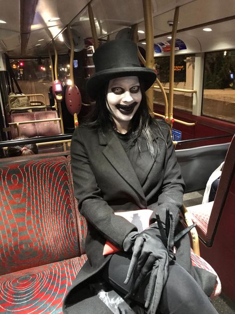 Babadook takes a ride #Costume #Halloween #Babadook Babadook Halloween Costumes, Unsettling Halloween Costumes, Insidious Costume, Disturbing Halloween Costumes, Pin Head Costume, Horrifying Costumes, Babadook Makeup, Scare Actor Costumes, Scary Halloween Diy