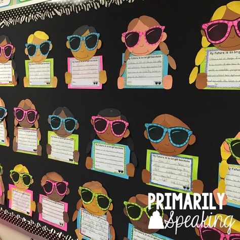 Open House and More!  {Fab Ideas from the Weekend Warriors} Summer Door Decorations Classroom, Classroom Open House, Open House Kindergarten, Kindergarten Classroom Door, Open House Activities, Open House Ideas, Summer Door Decorations, School Open House, First Day Activities