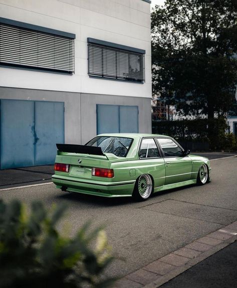 Bmw E30 Stance, Bmw E30 325, E30 Bmw, Muscle Cars Mustang, Bbs Wheels, Bmw E30 M3, Bmw Motors, Air Ride, Bmw E30