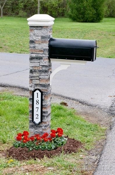 just what I have bee looking for Easy DIY mailbox post Unique Mailbox, Stone Mailbox, Mailbox Makeover, Mailbox Landscaping, Diy Mailbox, Diy Curb Appeal, Custom Mailboxes, Mailbox Ideas, Mail Boxes