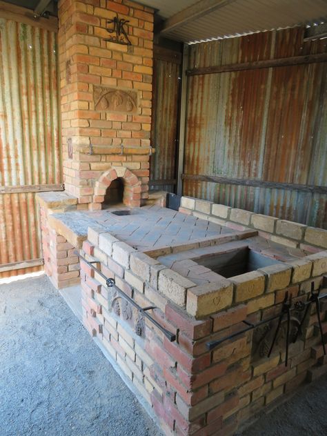 Brick Forge, Viking Blacksmith, Medevil Blacksmith, Old Blacksmith Shop, Village Blacksmith, Ipswich Qld, Homemade Forge, Blacksmith Fire Poker, Blacksmith Workshop