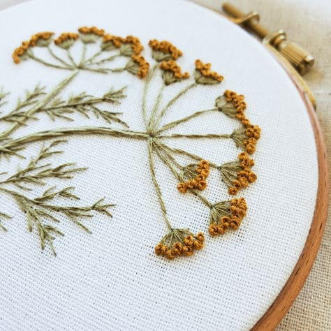 Botanical Fennel Embroidery Pattern PDF Embroidery Pattern Step by Step Video Tutorial Beginner Friendly - Etsy Masculine Embroidery Designs, Autumn Embroidery Patterns, Fall Embroidery Patterns, Greenery Embroidery, Antler Embroidery, Embroidery Woodland, Fern Embroidery, Embroidery Basics, Nature Embroidery