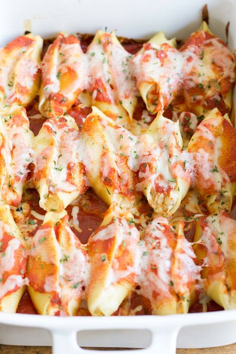 Jumbo Shells, Chicken Stuffed Shells, Stuffed Shells Ricotta, Chicken Stuffed, Stuffed Shells Recipe, Easy Weeknight Dinner, Stuffed Pasta Shells, Cheesy Chicken, Easy Weeknight