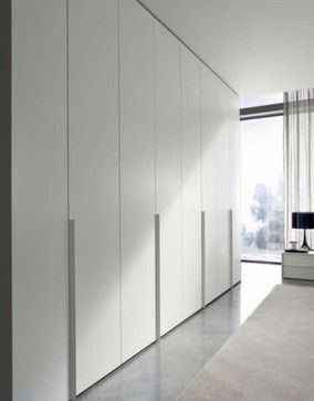 Walk-in Closets + Wardrobes - modern - closet - los angeles - Architectural Elements + Design White Closet Doors, Ugradbeni Ormari, Pax Ideas, Spavaca Soba, Modern Closet Doors, Wooden Cupboard Design, Rustic Closet, Folding Closet Doors, Storage Closets