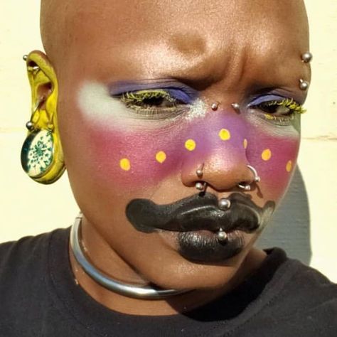 Drag King Makeup Ideas, Makeup Ideas Cool, Club Kid Makeup, Camp Makeup, Uwu Makeup, 80s Trad Goth, Drag King Makeup, Kid Makeup, Facial Painting