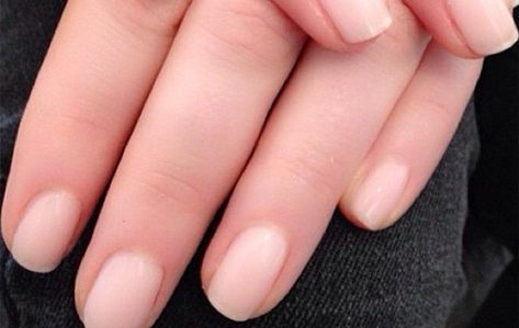 Learn how to get the mani trend everyone's talking about. Naked Nails, Nail Care Diy, Bare Nails, Unghie Sfumate, Natural Manicure, Natural Nail Art, Manicure Gel, Nail Growth, Nails Manicure