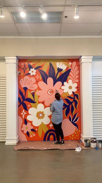 Morgan Elliott on Instagram: "Keep practicing ✨💕" Mural Art Bathroom, Entryway Mural Ideas, Spanish Mural, Mural Wall Art Outdoor, Mural Classroom, Pretty Murals, Easy Murals, Wall Murals Nature, Floral Mural Painting