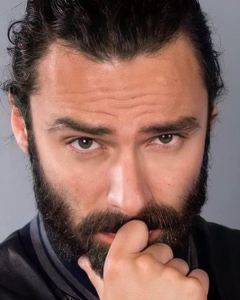 Francine Dupre France 🇫🇷 on Instagram: "Aidan Photoshoot I wish you a nice afternoon #Aidanturner" Aidan Turner, France, Photographer, On Instagram, Instagram, Los Angeles