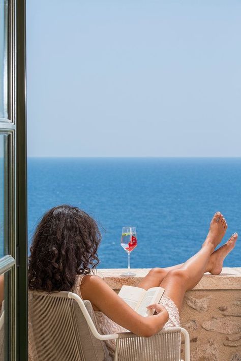 Knowing she is content, knowing she is at peace, is a pleasure to me. She is my ocean view. Endocannabinoid System, Rudolf Steiner, Tropical Beaches, Luxury Suite, Enjoy Summer, Summer Reading, End Of Summer, Tropical Beach, Instagram Foto