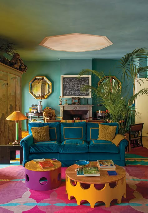 Colourful Eclectic, Interior Design Per La Casa, Teal Walls, Tower House, Colourful Living Room, Deco Retro, Maximalist Decor, Design Del Prodotto, Kelly Wearstler