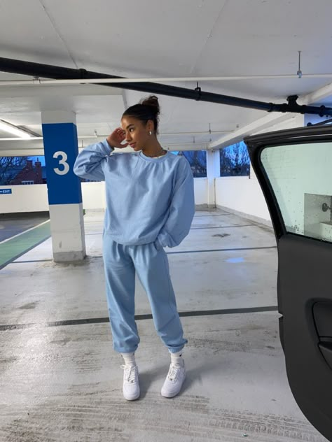 Tracksuit Outfit Aesthetic, Light Blue Sweatpants Outfit, Women Tracksuit Outfit, Black Wrap Dress Outfit, Womens Tracksuit Outfit, Blue Joggers Outfit, Sweatsuit Outfits Women, Tracksuit Aesthetic, Tracksuit Outfit Women