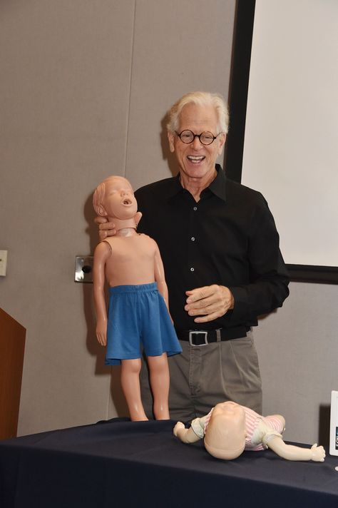 20 Life Saving Recommendations For Infant and Toddler CPR #911onFox #TheResident #spon | Dazzling Daily Deals  *****************  While at the @911onFox and @TheResidentonFOX event in LA a few weeks ago I learned about the latest CPR recommendations for infants and toddlers. Check out 20 recommendations I learned that could help you in a life saving situation. #ad #911onFOX and #TheResident Toddler Cpr, Ucla Campus, R N B, Parenting Activities, Media Event, Parenting Goals, Diy Shower, Blog Income, Parenting Skills