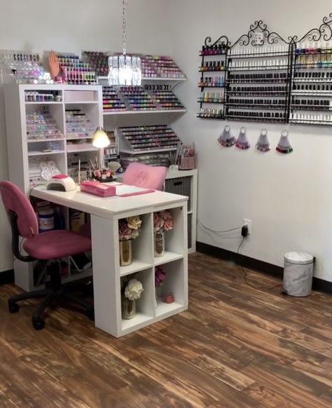 Nail Desk In Bedroom, Nail Suite, Nail Room Ideas, Tech Room, Nail Salon Interior Design, Nail Salon Interior, Nail Desk, Esthetician Room Decor, Spa Room Decor