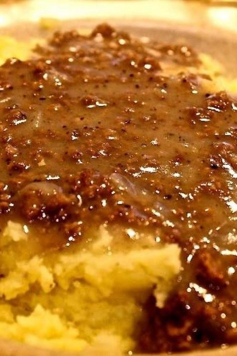 Classic Hamburger Gravy Creamed Hamburger Gravy, Easy Hamburger Gravy Recipes, Hamburger In Gravy Recipes, Hamburger Gravy Over Noodles, Hamburg Gravy Over Mashed Potatoes, Brown Beef Gravy Recipe, Hamburg Gravy Recipe, Hamburger Gravy Recipe Easy, Hot Hamburger With Gravy