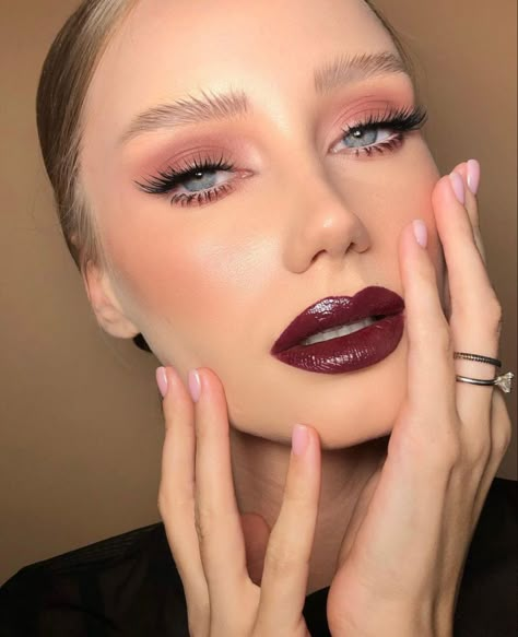 Dark Lip Makeup, Makeup Masterclass, Pale Skin Makeup, Pale Makeup, Burgundy Lips, Burgundy Lipstick, Wedding Guest Makeup, Rose Gold Makeup, Red Lip Makeup