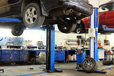 Car Mechanics Garage, Garage Repair, Car Workshop, Mechanic Garage, Collision Repair, Car Repair Service, Auto Repair Shop, Wolverhampton, Car Repair