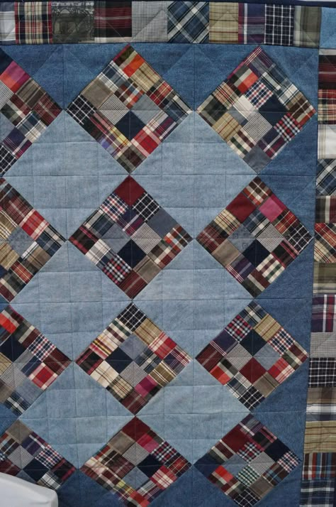 Masculine Quilt Patterns, Quilts From Shirts, Masculine Quilts, Denim Quilt Patterns, Colchas Quilting, Plaid Quilts, Jean Quilts, Blue Jean Quilts, Denim Quilts