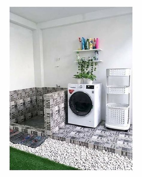 Pin by Sol Ruiz on home | Ruang cuci baju, Ide kamar mandi, Ruang cuci Outdoor Laundry Rooms, Stylish Laundry Room, Laundry Room Layouts, Small House Interior, Laundry Design, Modern Laundry Rooms, Small House Interior Design, Indian Home Design, Tile Shower Ideas