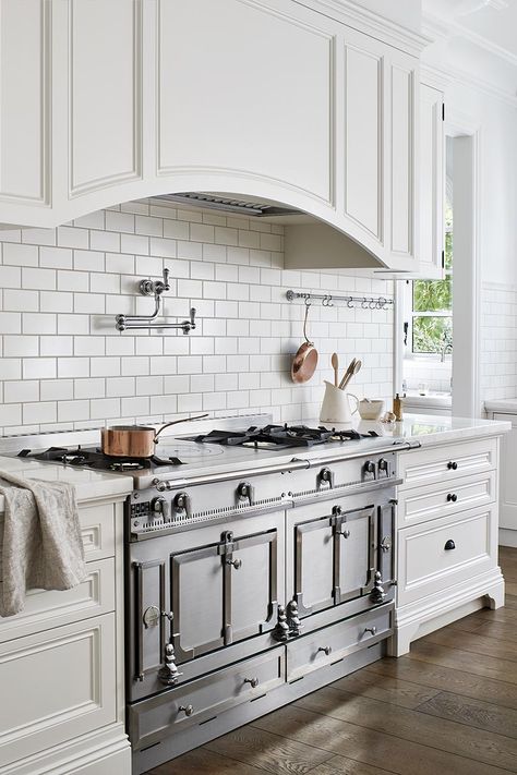 French Chateau Kitchen, La Cornue Chateau, La Cornue Kitchen, La Cornue Stove, Chateau Kitchen, Latest Kitchen Trends, Cottage Kitchen Design, Oven Design, Kitchen Appliances Luxury