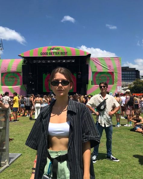 Masculine Festival Outfit Women, Festival Outfits Masc, Opener Festival Outfit, Elegant Festival Outfit, Pal Norte Outfit, Tomboy Festival Outfit, Boston Calling Music Festival Outfit, Outfits Lollapalooza, Boston Calling Outfit