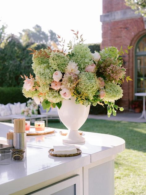 Pink And Green Flower Centerpieces, Pink And Green Hydrangea Centerpiece, Tulip Wedding Florals, Bar Flower Arrangement Wedding, March Floral Arrangements, Bar Florals Wedding, Unique Wedding Florals, Summer Wedding Tablescapes, English Garden Wedding Flowers