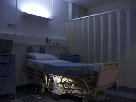 Night Lighting in Hospitals | Little Lumen Dark Hospital Room Aesthetic, Hospital Bed Aesthetic, Hospital Room Aesthetic, Iv Aesthetic, Hospital Room Snapchat Night, Hospital Lighting, Hospital Core, Hospital Aesthetic, Lighting Aesthetic