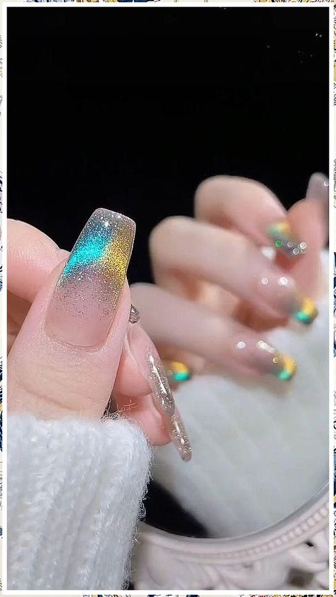 How to create winter wonderland designs on your nails. Nail Art Paillette, Nail Art Designs For Beginners, Nail 2023, Easy Nail Art Designs, Nail Art Designs Videos, Best Nail Art, Cat Eye Nails, Pretty Nail Art, Design Nail