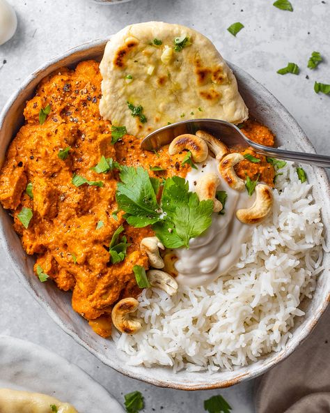 Vegan Tikka Masala, Tikka Masala Sauce, Masala Sauce, Soy Curls, Tikka Masala Recipe, Garlic Naan, Vegan Chicken, Creamy Tomato Sauce, Vegan Curry