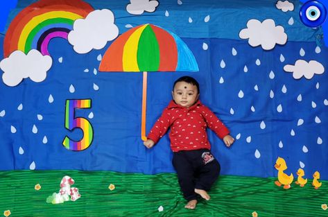 5 Months Baby Photoshoot Ideas Boy, 5 Months Baby Photoshoot Ideas, Baby Birthday Design, Born Baby Pics, Body Parts Preschool Activities, Monthly Photoshoot, Baby Art Crafts, 5 Month Baby, Photoshoot Boy