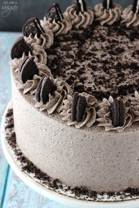 Chocolate Oreo Cake Oreo Icing, Oreo Frosting, Chocolate Oreo Cake, Oreo Buttercream, Chocolate Cake Recipe Moist, Chocolate Drip Cake, Chocolate Oreo, Homemade Chocolate Cake, Smooth Cake