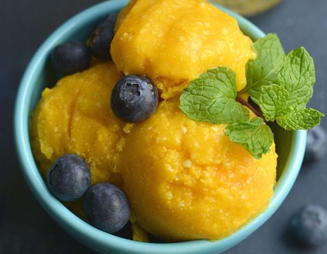 Coconut Mango Sorbet Mango Jalapeno Salsa, Mango Sorbet Recipe, Tropical Salsa, Thermomix Healthy, Coconut Sorbet, Coconut Milk Soup, Low Carb Ice Cream, Mango Sorbet, Dessert Cookbooks