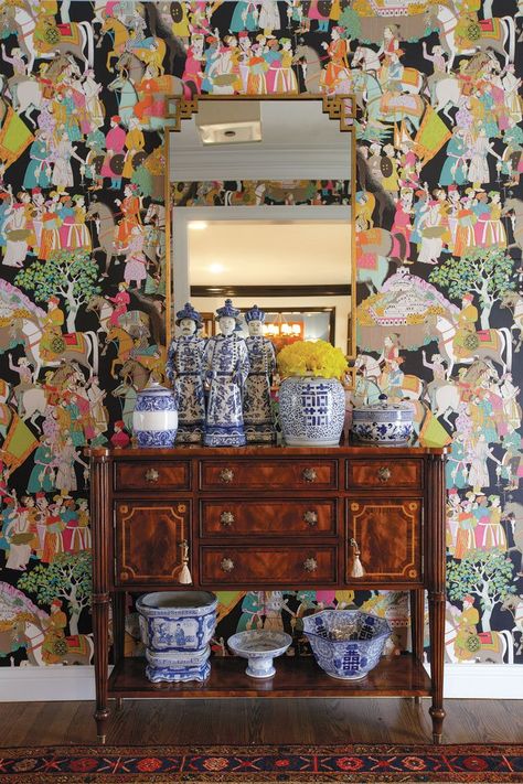 Chinasorie Decor, Modern Chinoiserie Wallpaper, Chinoiserie Interior, Chinoiserie Room, Asian Inspired Decor, Modern Chinoiserie, Chinoiserie Decor, Chinoiserie Decorating, Asian Home Decor