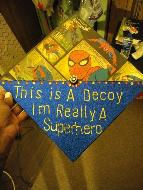 Superhero Graduation Cap Teacher Graduation Cap, Creative Graduation Caps, College Grad Cap Ideas, Graduation Cap Decoration Diy, High School Graduation Cap, College Graduation Cap Decoration, Grad Hat, Grad Cap Designs, Diy Graduation Cap