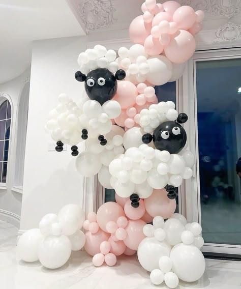 Sheep Theme Birthday Party, Sheep Party Decorations, Lamb Party Theme, Sheep Themed Baby Shower Ideas, Baby Lamb Baby Shower Ideas, Lamb Theme Baby Shower Ideas, Baba Black Sheep Birthday Theme, Sheep Birthday Party, Lamb Baby Shower Theme