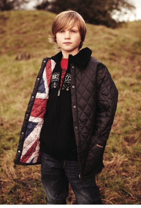 Barbour kids winter 2012 flag linings emphasis the brand's British origins, girls have a floral rose print option Barbour Kids, Childrens Fashion Trends, 2013 Style, Boy Photo Shoot, Kids Fashion Inspiration, Kids Closet, Fashion Moodboard, Winter Outfits Men, Kid's Fashion