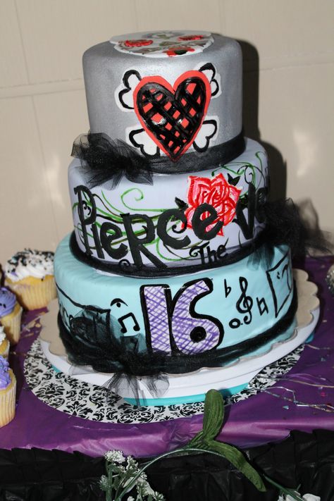 Pierce the Veil Sweet 16 Birthday Cake WANT...WANT..NEED! Pierce The Veil Birthday, Quince Cake, Artist Cake, 17th Birthday Ideas, Sweet 16 Birthday Cake, 16 Birthday Cake, Sweet Sixteen Parties, 14th Birthday, Cute Birthday Cakes