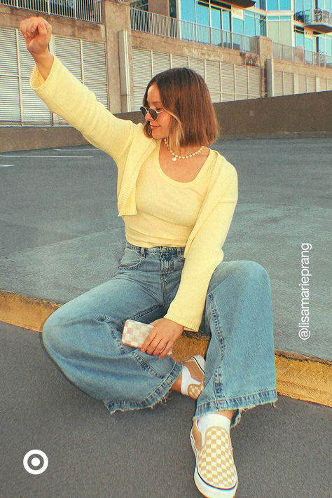 Add a ray of sunshine to your outfit with a chic yellow cardigan. This versatile piece is a must-have  to take you from spring to summer. Pair it with your favorite look for a fresh vibe. Yellow Clothes, Aesthetic Outfit Ideas, Senior Picture Outfits, Pinterest Fashion, Style Mistakes, Insta Fashion, Casual Chic, Fashion Inspo Outfits, Fashion Blogger