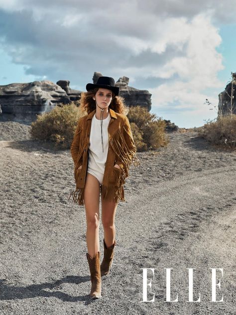 Luna Padilla ELLE Serbia Olga Rubio Dalmau Western Editorial Western Fashion Editorial, Desert Fashion Editorial, Western Editorial, Cowgirl Photoshoot, Desert Fashion, Country Fashion Women, Country Fashion, Cowboy Outfits, Western Chic