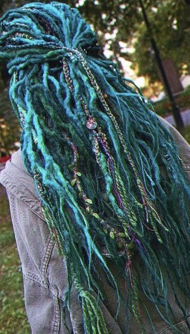 Teal Dreads, Nordic Hairstyles, Coloured Dreads, Lock Hair Styles, Goblin Cosplay, Hair Ideas For Ocs, Clan Aesthetic, Rainbow Dreads, Diy Dreads