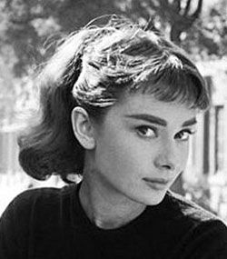 1950s Hairstyles For Long Hair, 1950’s Hair, Vintage Bangs, Audrey Hepburn Photos, 1950s Hairstyles, 50s Hairstyles, Pony Hairstyles, Gina Lollobrigida, Short Bangs