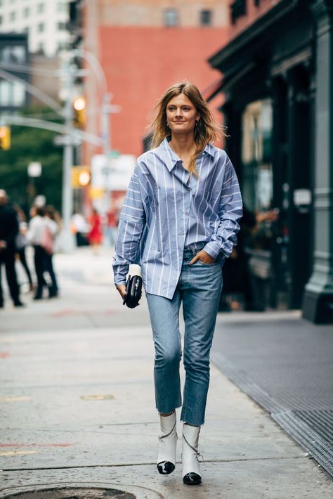 Oxford Shirt Women Outfit, Oversized Oxford Shirt, Shirt Women Outfit, Oxford Shirt Women, Work Outfits Frauen, Constance Jablonski, Smart Casual Work, Smart Casual Work Outfit, Oversized Button Down Shirt