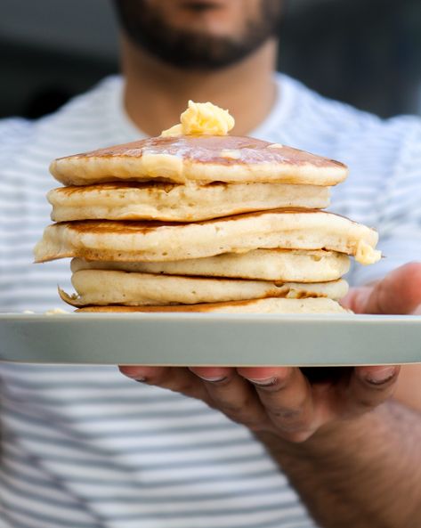 Vegan Fluffy American Style Pancakes Pistachio Kulfi, Eggless Pancakes, Oat Pancake Recipe, American Style Pancakes, Pancakes Vegan, Blueberry Chocolate, American Pancakes, Pistachio Cream, Oat Pancakes