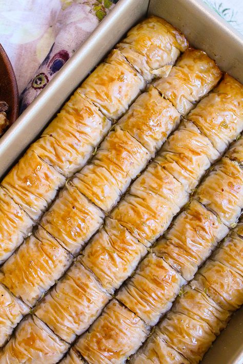 Baklava Rolls - Maral in the Kitchen Rolled Baklava, Beef Curry Stew Recipe, Crusty French Baguette Recipe, Baklava Rolls, Easy Baklava, Roasted Vegetables With Chicken, Rolled Roast, Coleslaw Recipe Easy, Baguette Recipe